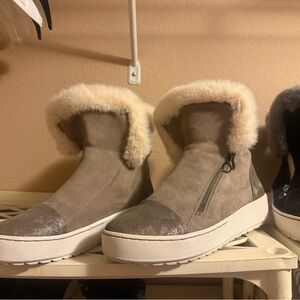 Jambu Tan and Cream Winter Boots with Faux Fur Lining